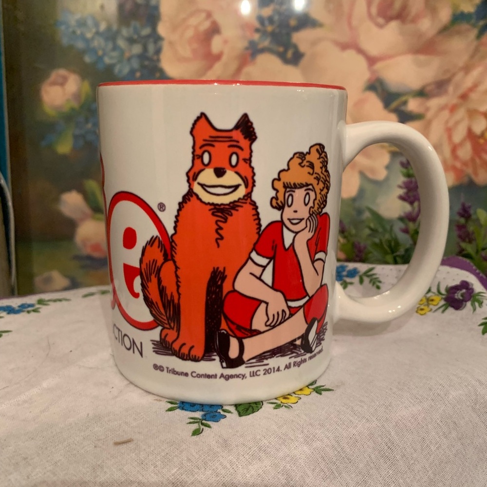 Annie and Sandy Comic Mug 2014